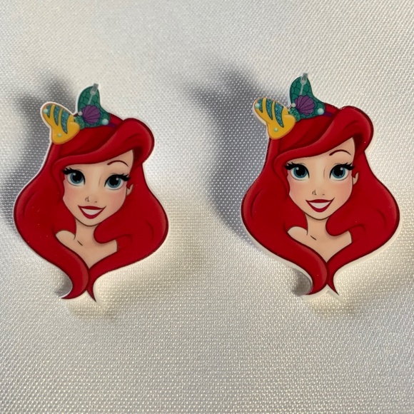 NWT. Handmade Disney Little Mermaid Ariel Earrings! - Picture 1 of 2